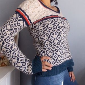 American Eagle Sweater